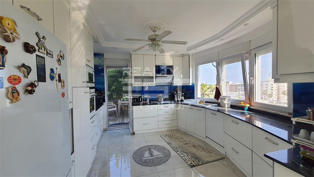 Вилла, Алания, в районе Конаклы, 3+1, 250 м², от собственника - фото 15