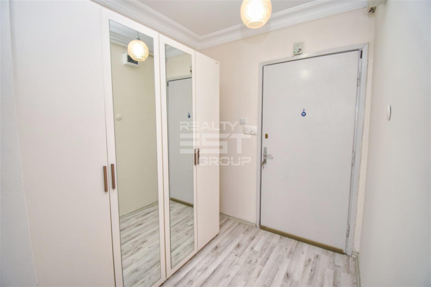 Квартира, Анталия, в районе Лара, 1+1, 70 м², от собственника